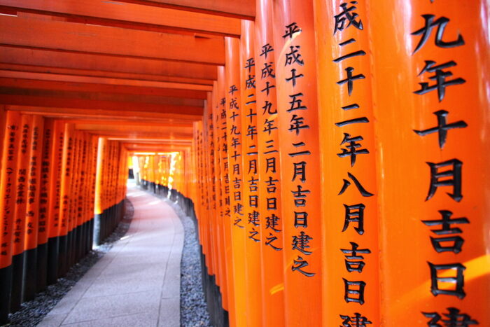 稲荷神社に行くべき！お稲荷様に好かれる人の特徴とは？