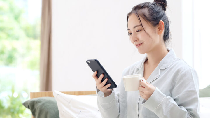 SNSで相手の状況を確認し、タイミングを見計らう SNSで相手の状況を確認し、タイミングを見計らう