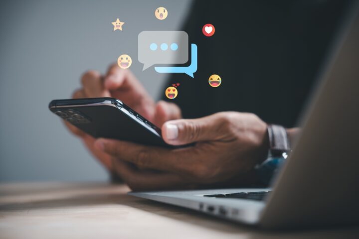 あなたからの連絡が多く、うんざりしている あなたからの連絡が多く、うんざりしている