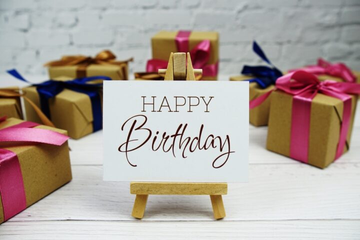 友だちリストで誕生日関連の表示がなくなる 友だちリストで誕生日関連の表示がなくなる